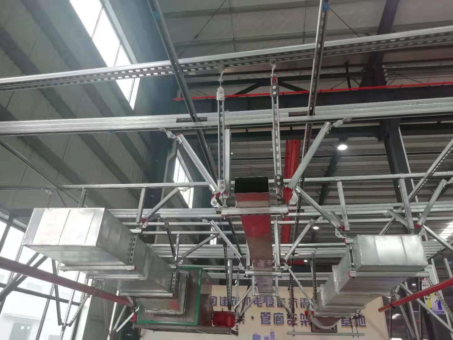 消防暖通设备企业(通过cccf认证)主要产品:各式消防风机,建筑抗震支架
